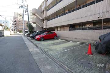 敷地内駐車場（屋外平面式）