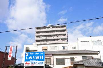 アメニティ白金の外観（南側から）