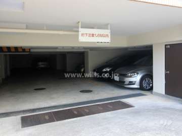 敷地内駐車場（屋内平面式）