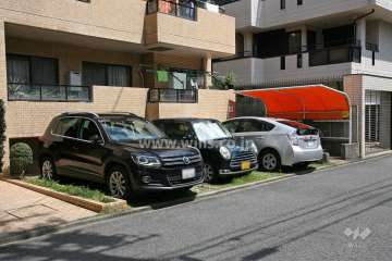 敷地内駐車場(屋外平面式)