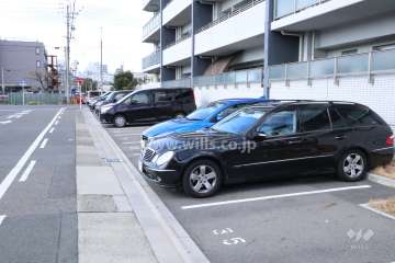 敷地内駐車場（屋外平面式）