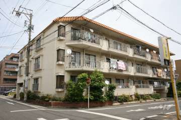 荘苑北山本町の外観(南西側から)