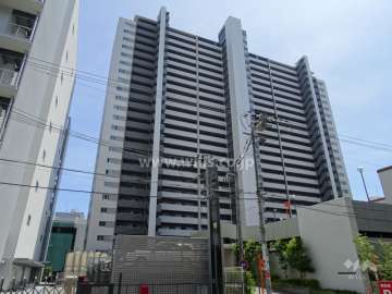 プラウドシティ新大阪の外観（北東側から）