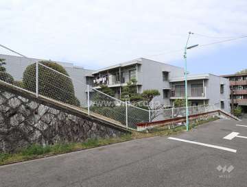 池上住宅の外観（南東側から）