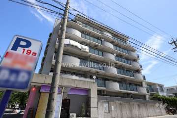 ジーオー第7藤が丘マンションの外観（南西側から）