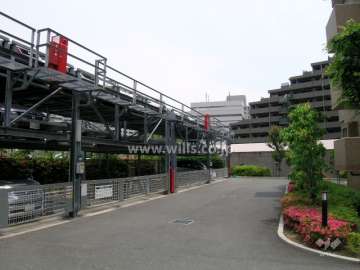敷地北側にある敷地内駐車場