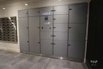 宅配ボックス。外出が多い方には嬉しい設備。