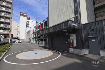 敷地内駐車場（タワー式）