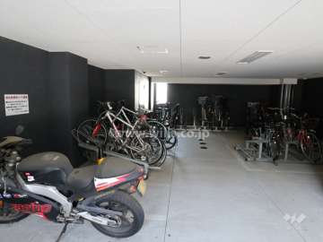 バイク置場・駐輪場