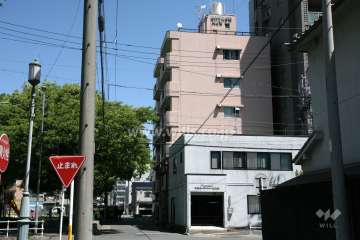 オリエンタルハイツ鶴舞の外観(南側から)