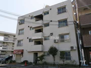 栗田マンションの外観（北東側から）