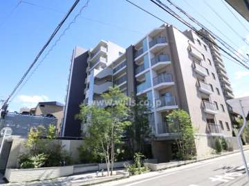 プラウド茶屋ヶ坂の外観（南東側から）
