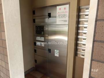 宅配ボックスと共用ポスト
