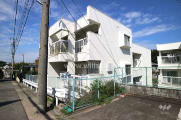 日和住宅の外観（南東側から）