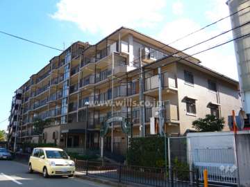 ファミリープラザ宝塚A棟の外観（北西側から）