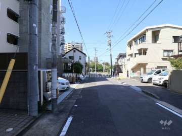 敷地北側前面道路