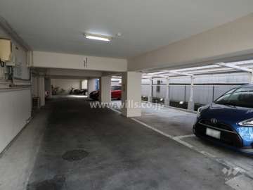 敷地内駐車場（屋内平面式）