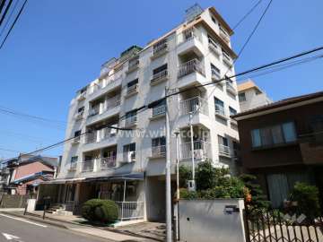 荘苑仲田の外観（南東側から）