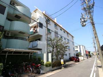 荘苑仲田の外観（北東側から）