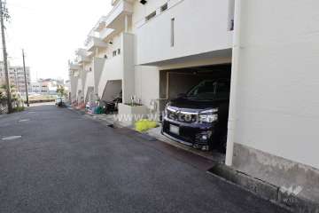 敷地内駐車場（屋内平面式）
