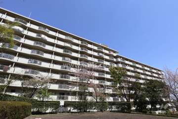 コミュニタス千代が丘N棟の外観（南側から）