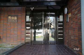 エントランス（正面）