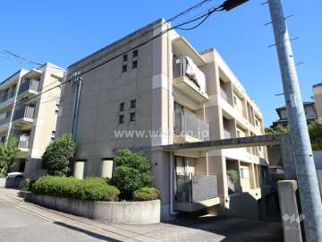 グレイス本山B棟の外観（南側から）
