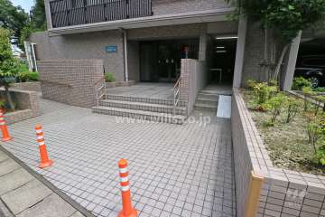 エントランスアプローチ