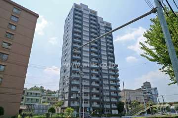 ヴィークステージ茶屋ヶ坂の外観（西側から）