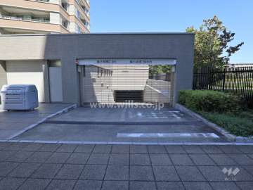 駐車場出入口（リングシャッター）