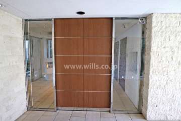 エントランス（正面）