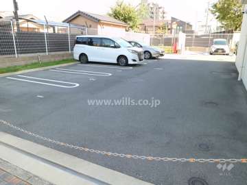 敷地内駐車場(屋外平面式)