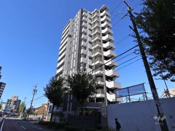 パークナード茶屋ヶ坂の外観(南東側から)