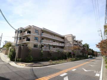 プレミスト東山東明町の外観（東側から）