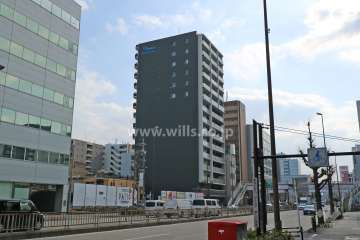 プレサンスジェネ千種内山２の外観（北西側から）