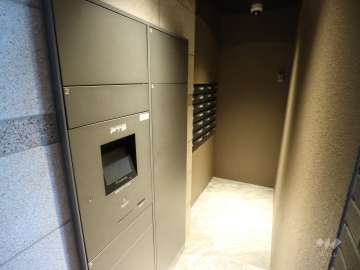 宅配ボックスと共用ポスト