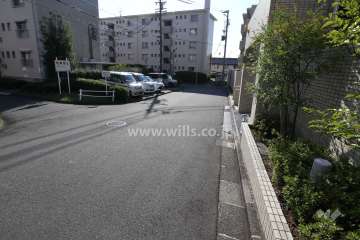 敷地西側前面道路