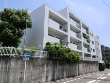西一社ハイツの外観(北西側から)