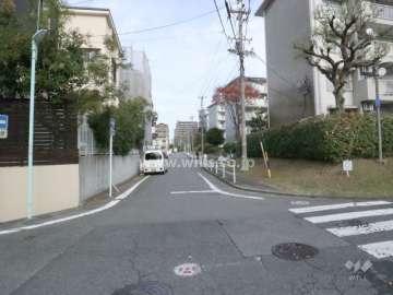 敷地の前面道路