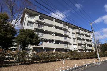 藤の木団地9号棟