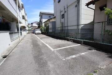 敷地内駐車場（屋外平面式）