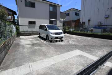 敷地内駐車場（屋外平面式）