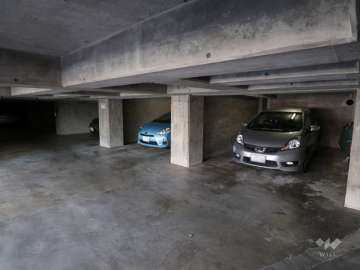 敷地内駐車場（屋内平面式）