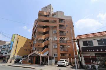 三旺マンション第10名東の外観（北西側から）