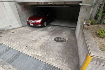 敷地内駐車場（屋内平面式）
