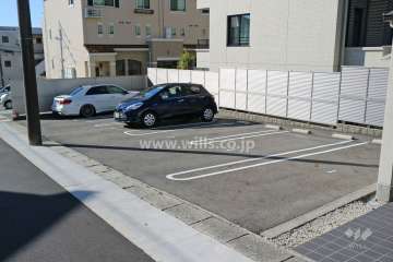 敷地内駐車場(屋外平面式)