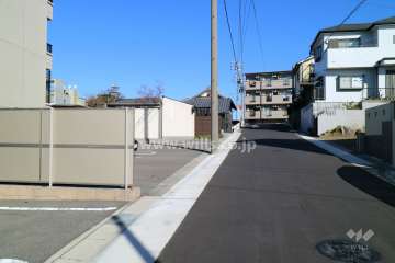 敷地東側前面道路