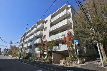 グランドメゾン上社の外観(南側から）