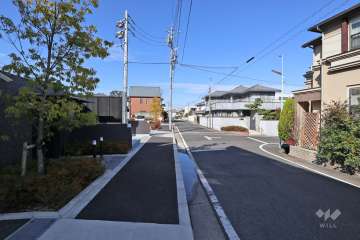 敷地東側前面道路