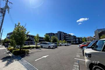 敷地内駐車場（屋外平面式）